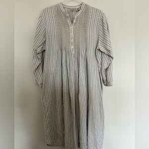 Vintage L.L. Bean Cotton Flannel Dobby Nightgown with Long Sleeves Size M Petite